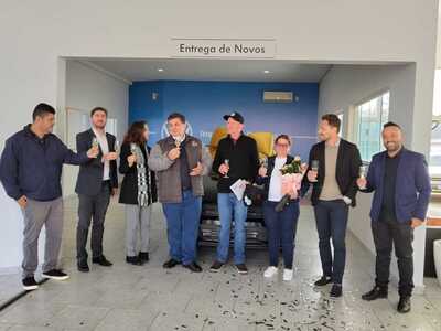 Morador de Nova Laranjeiras ganha carro 0 km em promoção da Volkswagen “Fevereiro da Sorte”
